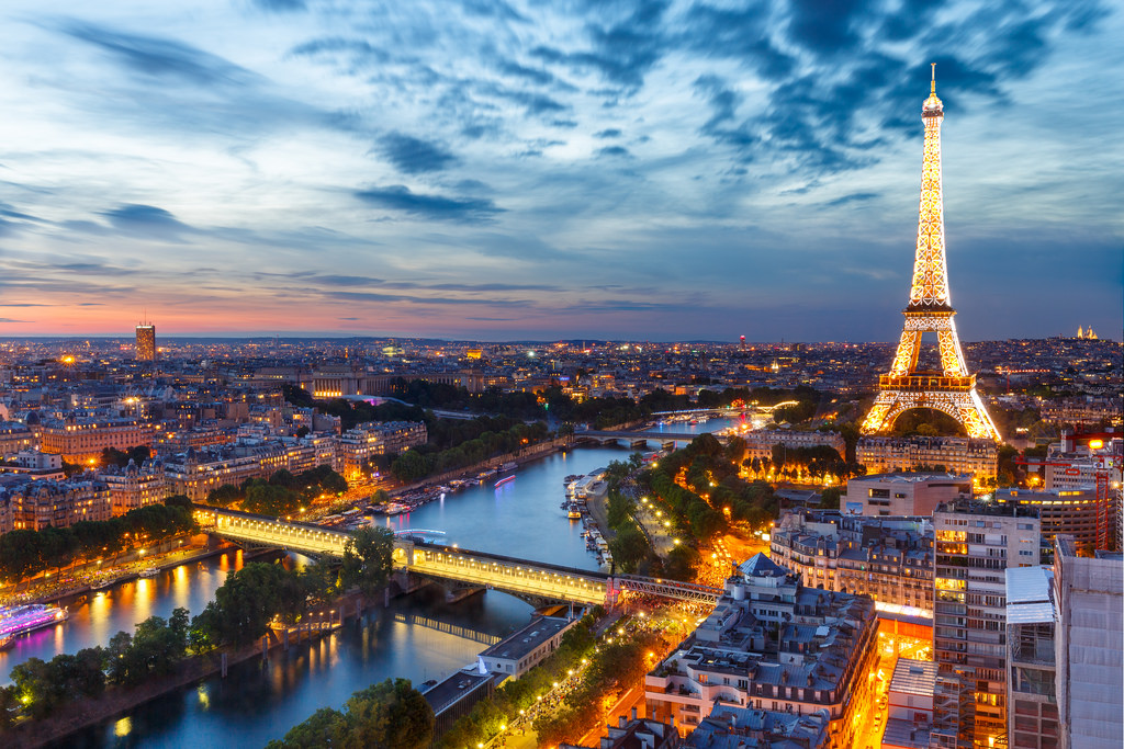 Private jet charter flights from Moscow to Paris, France