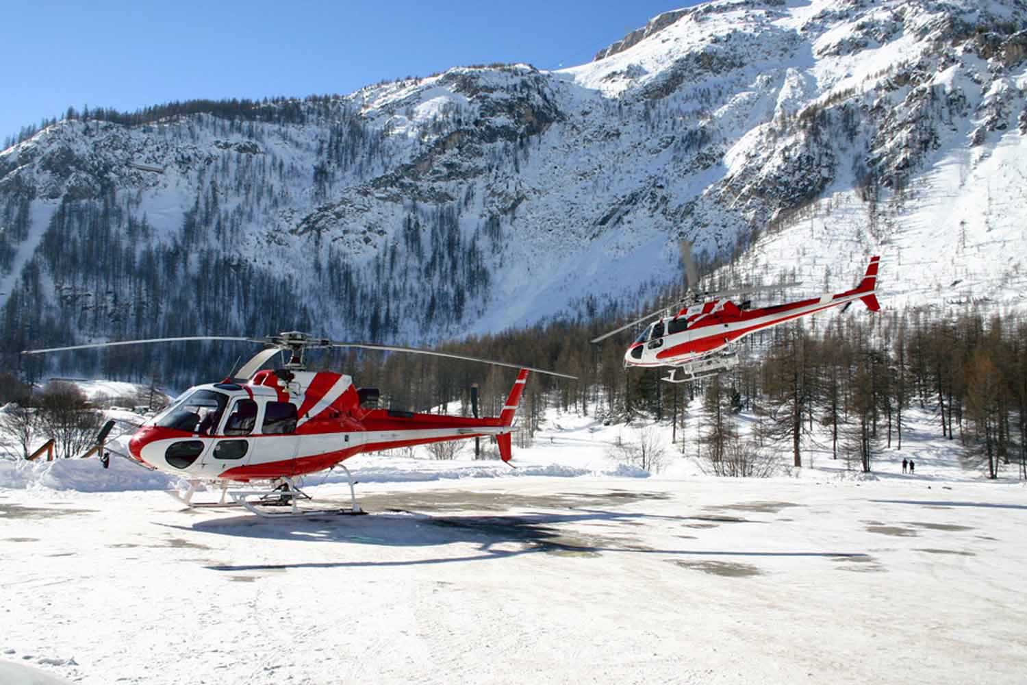 Courchevel helicopter transfer flights charter service