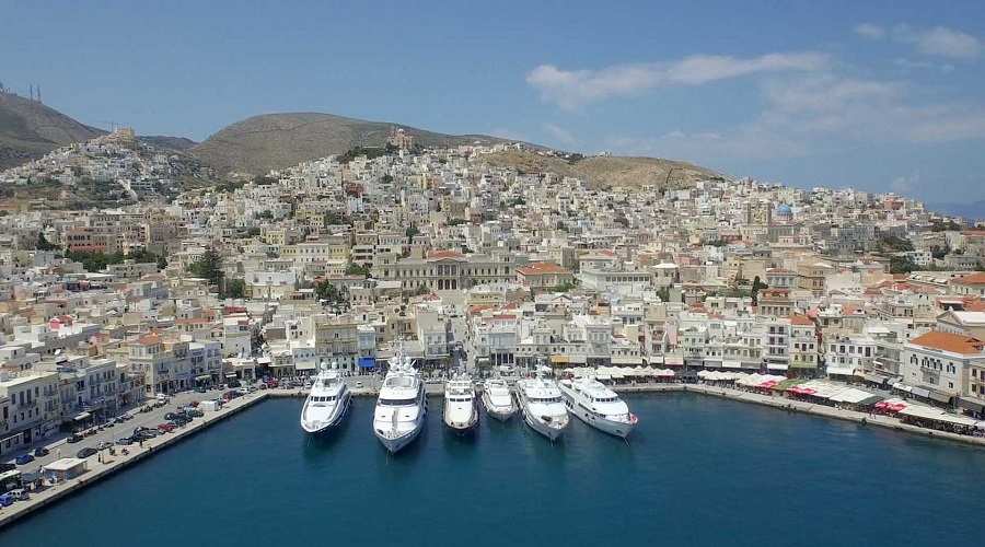 yacht charter in Syros island
