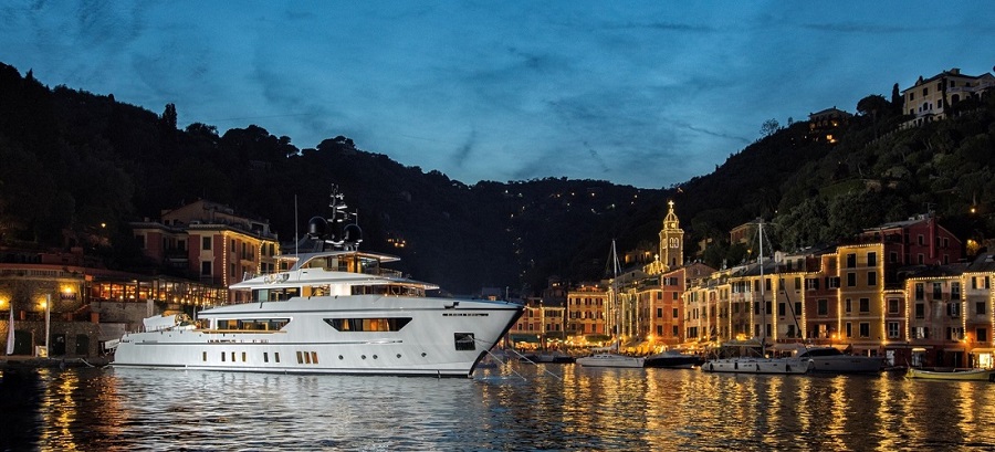 Amalfi yacht charter