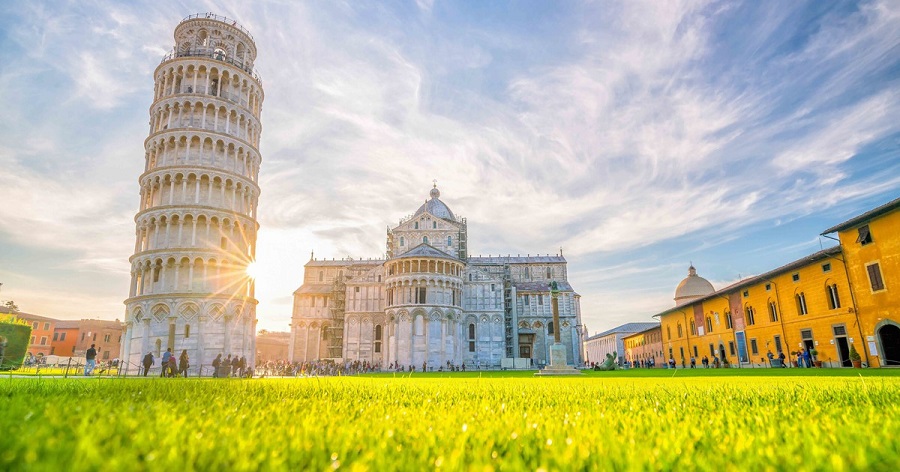 Pisa private jet charter flights