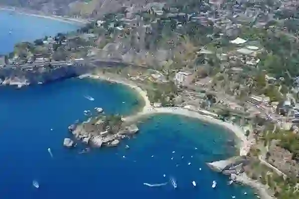 Taormina helicopter departure for Rome