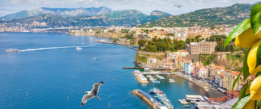 Sorrento helicopter charter flight services in Italy