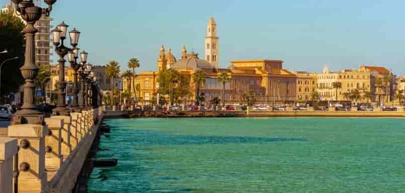 Helicopter transfer from Rome to Bari