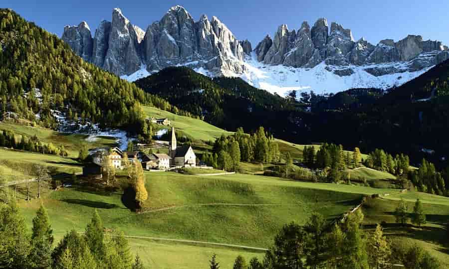 Helicopter transfer from Bolzano to Venice