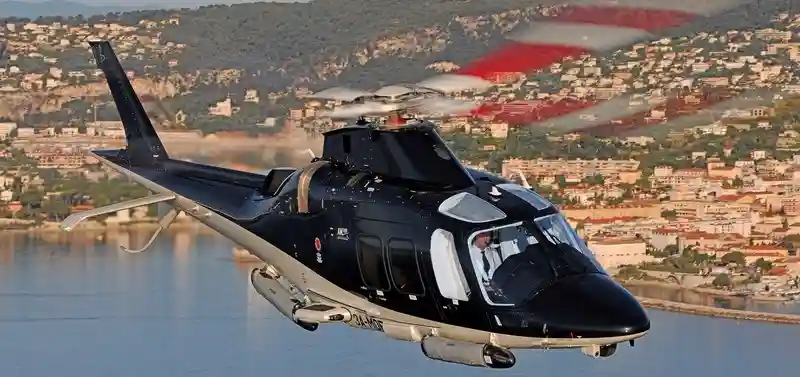 Italy helicopter transfer services in Capri