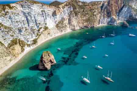 Helicopter on-demand and transfers in Ponza