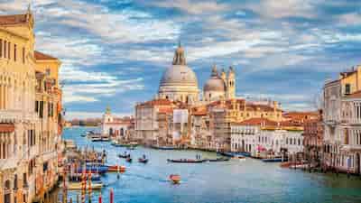 Helicopter flights and transfers in Venice