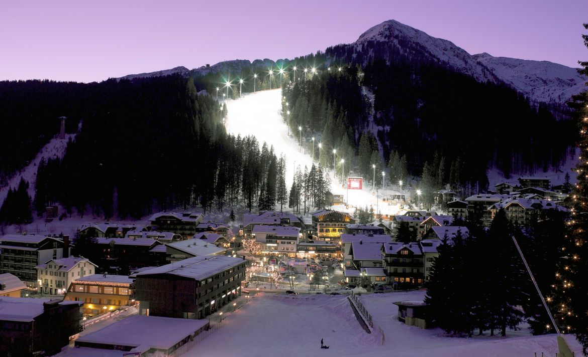 Italy Ski Resort, Madonna di Campiglio night skiing