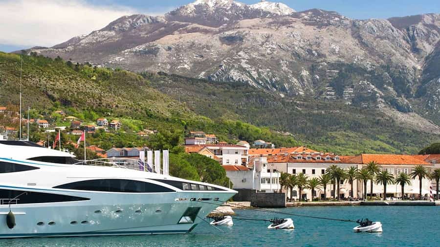 Montenegro luxury motor yacht charter in Milocer