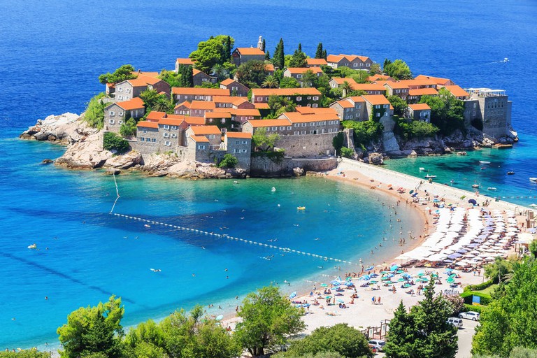 Montenegro helicopter charters in Sveti Stefan