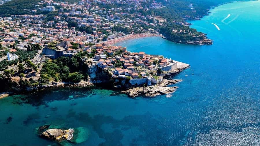 Ulcinj private helicopter charter flight services in Ulcinj