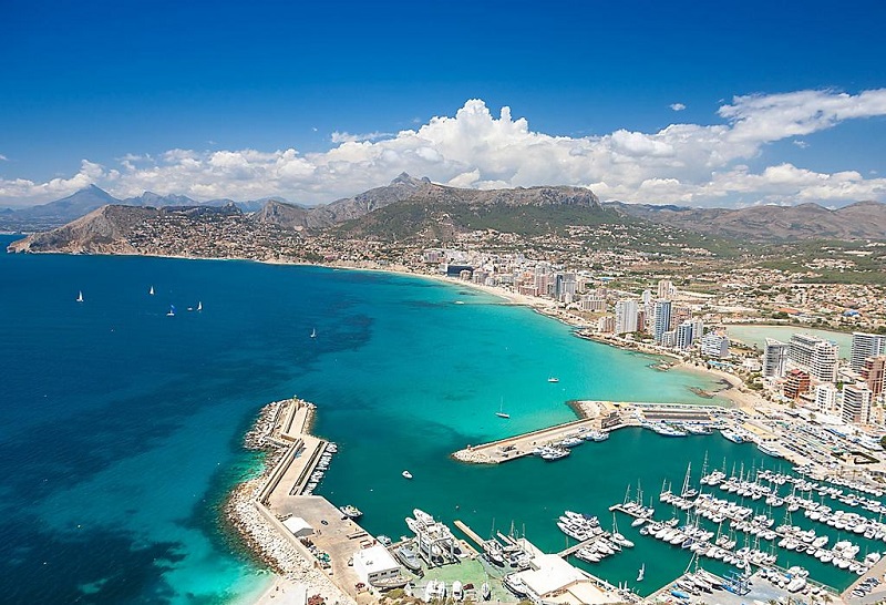 Alicante yacht charter