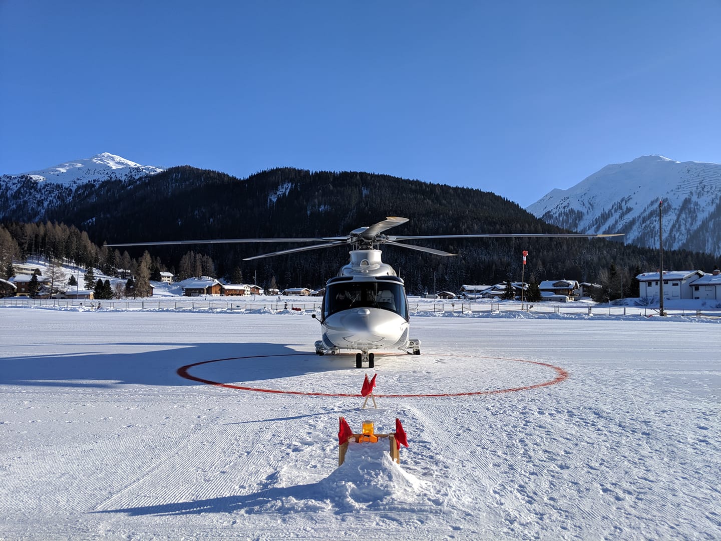 Davos helicopter flight service in Switzerland