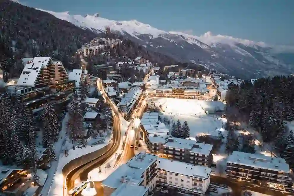 Crans-Montana helicopter transfer route family