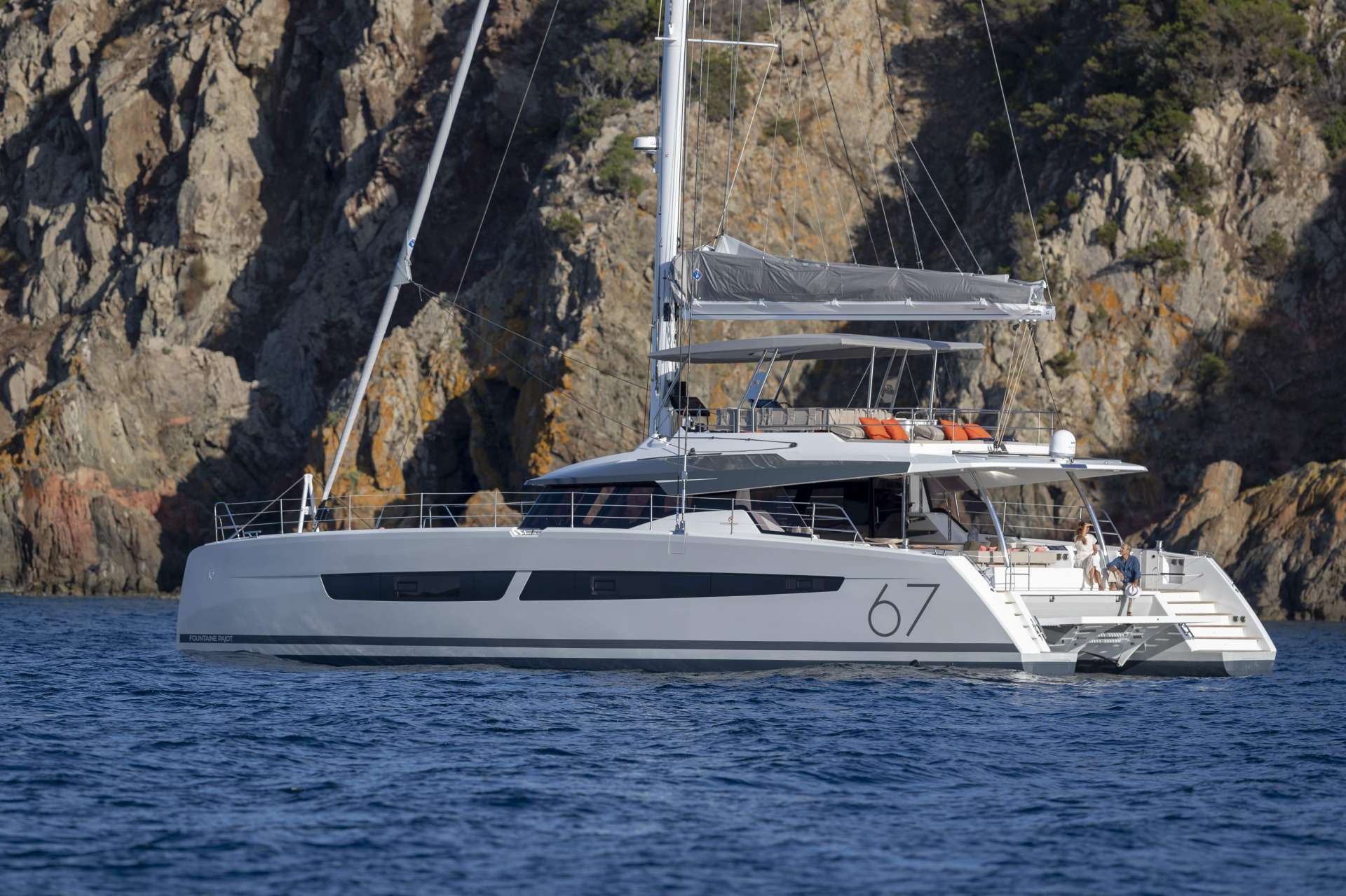 Sailing catamaran LIR charter