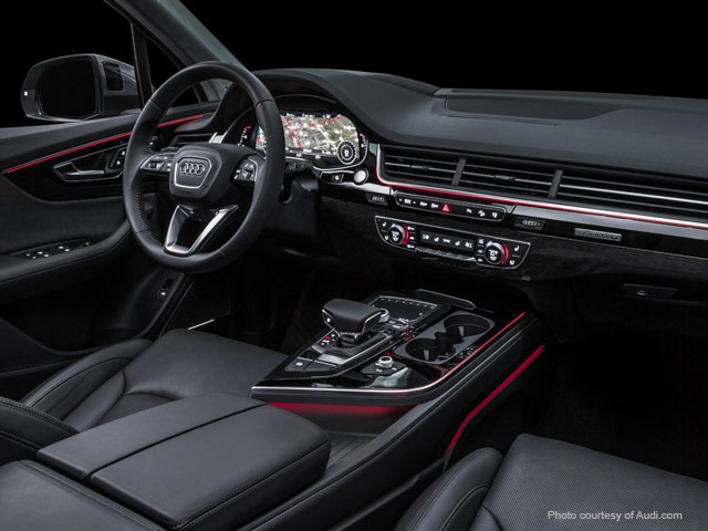 Audi Q7 rent a car